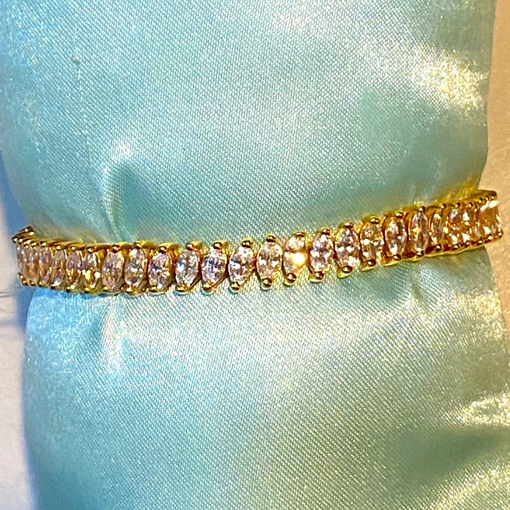 Marquis cz line bracelet